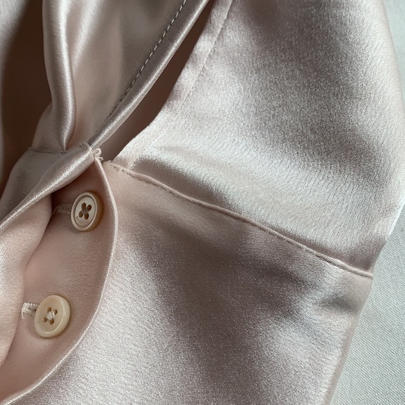 Aritzia babaton Blouse M satin silky bow tie button top - Picture 4 of 10